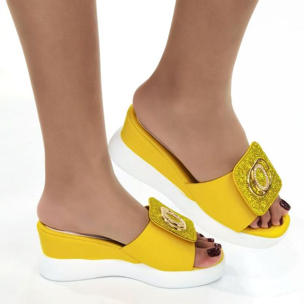 dress shoes pumps women decorated with rhinestone nigerian party low heels ladies summer slippers good quality, Black
dress shoes pumps women decorated with rhinestone nigerian party low heels ladies summer slippers good quality, Black