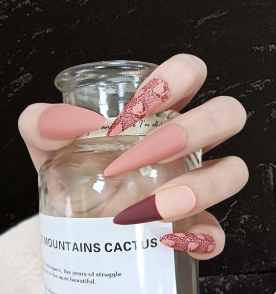 false nails long with design 24pcs fake full cover nail tips print ombre glitter detachable finished fingernails, Red;gold
false nails long with design 24pcs fake full cover nail tips print ombre glitter detachable finished fingernails, Red;gold