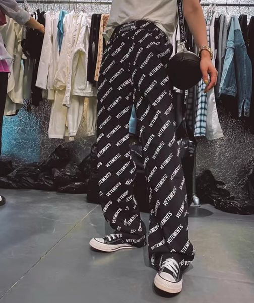 full logo vetements men womens pant streetwear straight fabric vtm trousers kz538, Black;white
full logo vetements men womens pant streetwear straight fabric vtm trousers kz538, Black;white