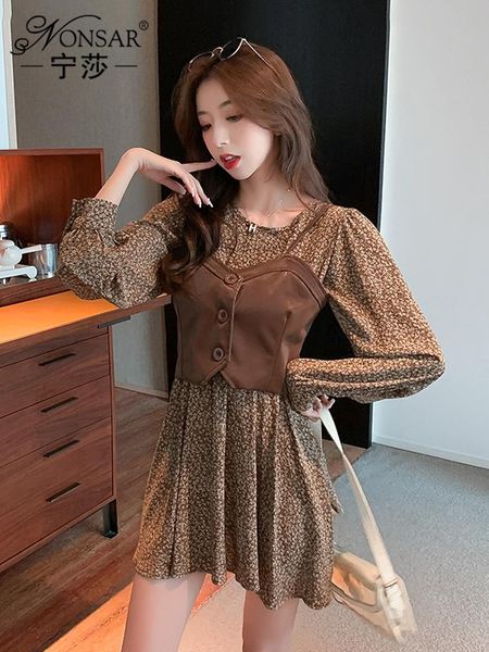 women's knits & tees early spring 2021 fashion floral tight waist dress + temperament short cardigan leather sling suit female, White
women's knits & tees early spring 2021 fashion floral tight waist dress + temperament short cardigan leather sling suit female, White