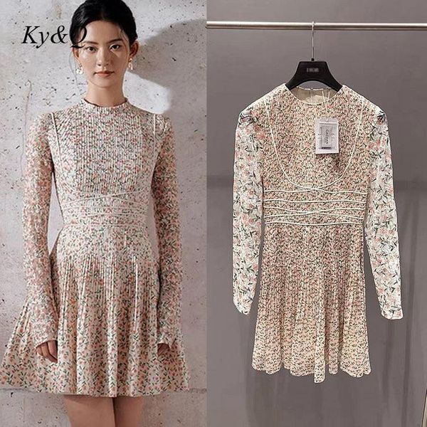 casual dresses vietnam brand 2021 vintage floral dress women's spring autumn spliced lace long sleeve pleated print gather waist, Black;gray
casual dresses vietnam brand 2021 vintage floral dress women's spring autumn spliced lace long sleeve pleated print gather waist, Black;gray