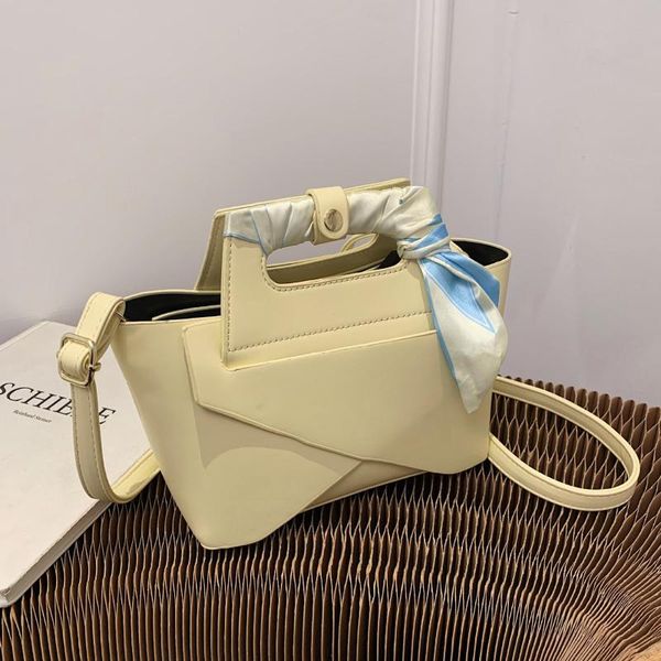 luxury handbags solid color ribbon messenger bag 2021 fashion pu soft leather womens designer shoulder handbag clutch bags
luxury handbags solid color ribbon messenger bag 2021 fashion pu soft leather womens designer shoulder handbag clutch bags