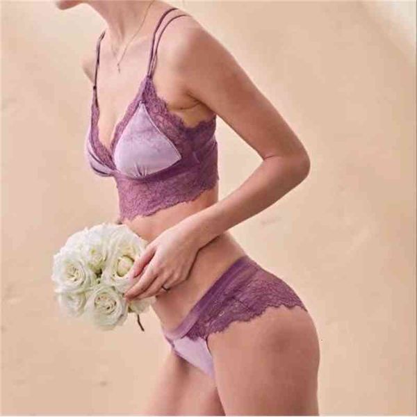 fashion design luxury bra set trendy velvet triangle cup with insert cross beautiful back shoulder strap non steel ring underwear, Red;black
fashion design luxury bra set trendy velvet triangle cup with insert cross beautiful back shoulder strap non steel ring underwear, Red;black
