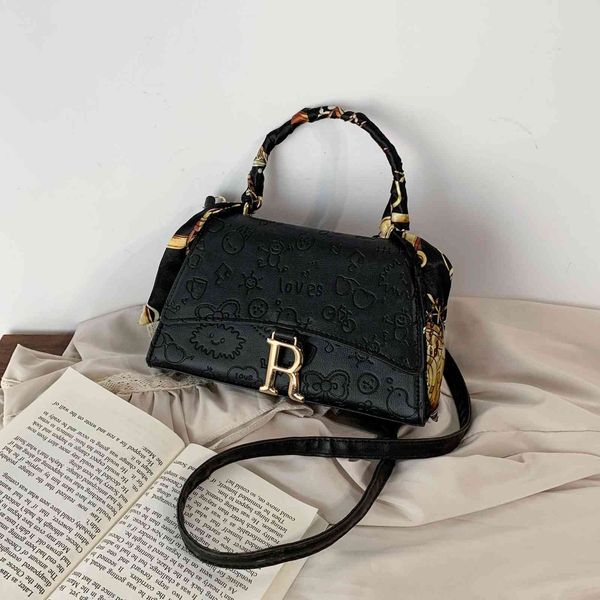factory outlet design autumn 2021 new fashion textured silk scarf diagonal straddle single shoulder versatile women's portable small sq
factory outlet design autumn 2021 new fashion textured silk scarf diagonal straddle single shoulder versatile women's portable small sq