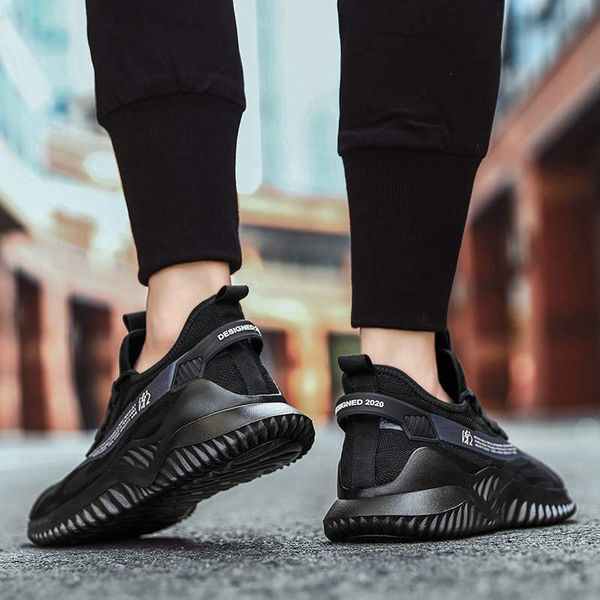 professional low-men sports running shoes casual mesh flying white black beige men's breathable outdoor jogging walking
professional low-men sports running shoes casual mesh flying white black beige men's breathable outdoor jogging walking