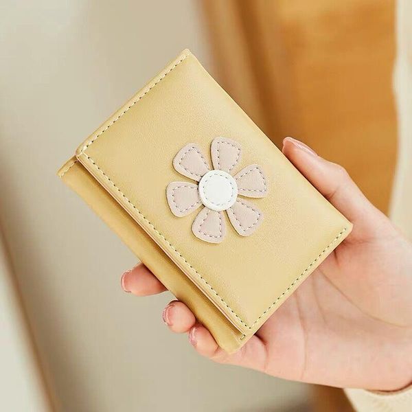 wallets fashion simple female short wallet 3 fold mini hasp holder soft pu leather flower pattern small coin bag, Red;black
wallets fashion simple female short wallet 3 fold mini hasp holder soft pu leather flower pattern small coin bag, Red;black