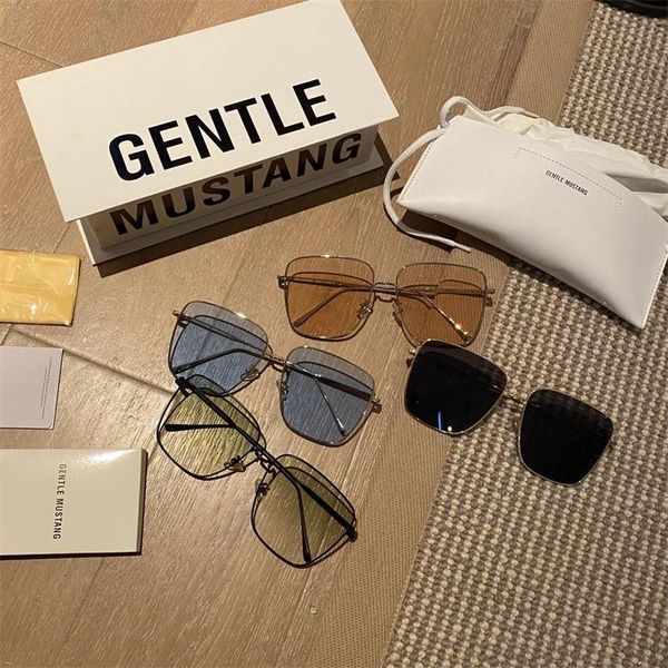 sunglasses 2021 metal frame glasses with exquisite personality various specifications, Blue
sunglasses 2021 metal frame glasses with exquisite personality various specifications, Blue