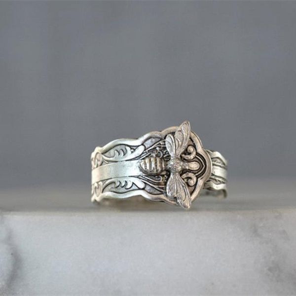 cluster rings silver colour geometric dragonfly insect ring retro ethnic style women's engagement jewelry accessory gift, Golden;silver
cluster rings silver colour geometric dragonfly insect ring retro ethnic style women's engagement jewelry accessory gift, Golden;silver