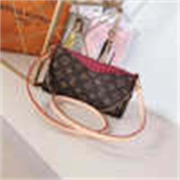 handbags luxury urban original single m41638 women's bag, shoulder bag brand iconic handles shoulder bags totes cross body designer bag
handbags luxury urban original single m41638 women's bag, shoulder bag brand iconic handles shoulder bags totes cross body designer bag
