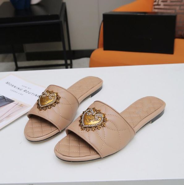2022 slippers brand slide men women bone triple black soot core desert sand tan earth brown resin ararat mens outdoor sandals with box
2022 slippers brand slide men women bone triple black soot core desert sand tan earth brown resin ararat mens outdoor sandals with box