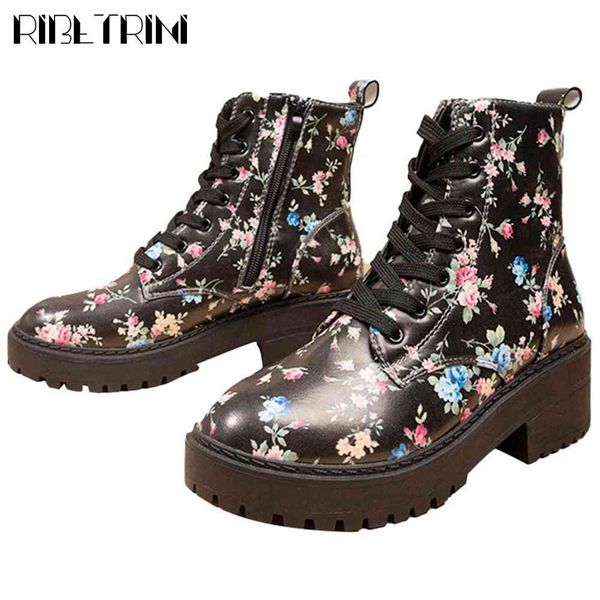 boots stylish flowers printed shoes lace square heels skidproof rubber sole work ankle booties women boots, Black
boots stylish flowers printed shoes lace square heels skidproof rubber sole work ankle booties women boots, Black