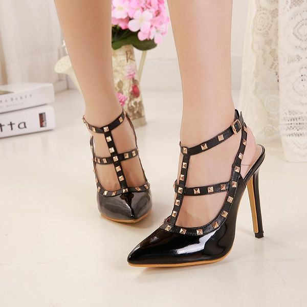 summer style rivets pointed high heels women shoes sandals pink white black spell color buckle high-heeled
summer style rivets pointed high heels women shoes sandals pink white black spell color buckle high-heeled