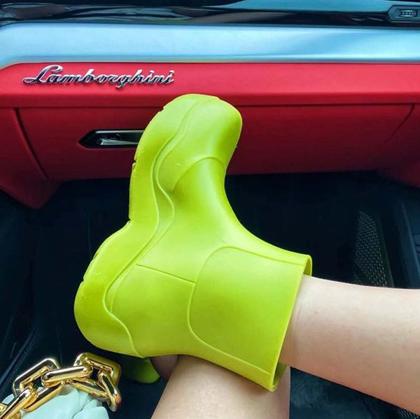 boots round toe thick bottom flat fashion rainboots height increased short green solid women paddle, Black
boots round toe thick bottom flat fashion rainboots height increased short green solid women paddle, Black