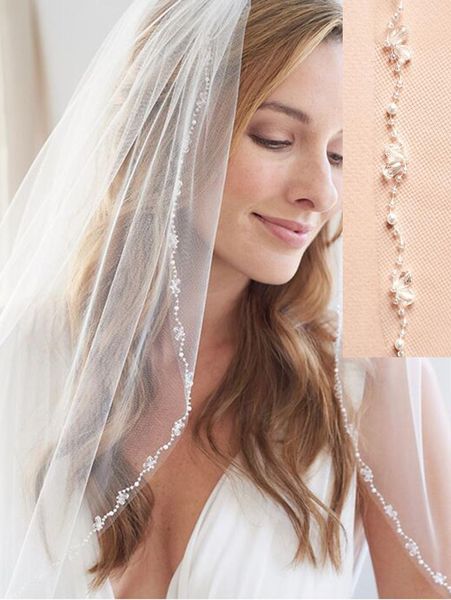 bridal veils white/ lvory 1 tier fingertip wedding crystal & pearl veil with comb accessories, Black
bridal veils white/ lvory 1 tier fingertip wedding crystal & pearl veil with comb accessories, Black