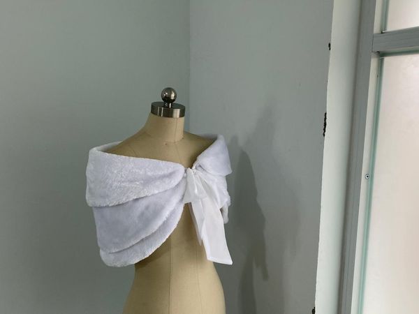 wraps & jackets women' bolero faux fur wrap wedding bridal shawl white/ivory stole cape accessories
wraps & jackets women' bolero faux fur wrap wedding bridal shawl white/ivory stole cape accessories
