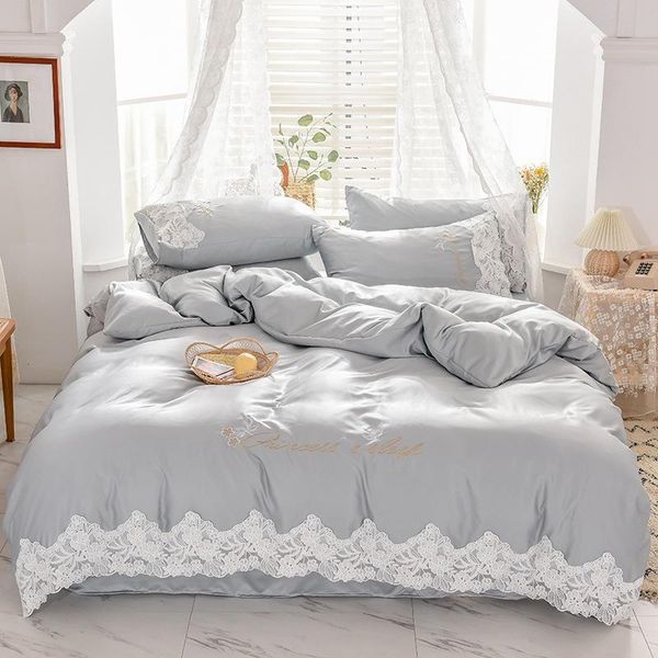 spring and summer washed silk four-piece suit in stock princess style lace pure color ice bedding sets
spring and summer washed silk four-piece suit in stock princess style lace pure color ice bedding sets