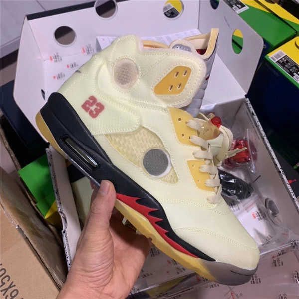 authentic off 5 sail white black muslin fire red 3m reflective 23 athletic shoes men sport sneakers with box dh8565-100, White;red
authentic off 5 sail white black muslin fire red 3m reflective 23 athletic shoes men sport sneakers with box dh8565-100, White;red