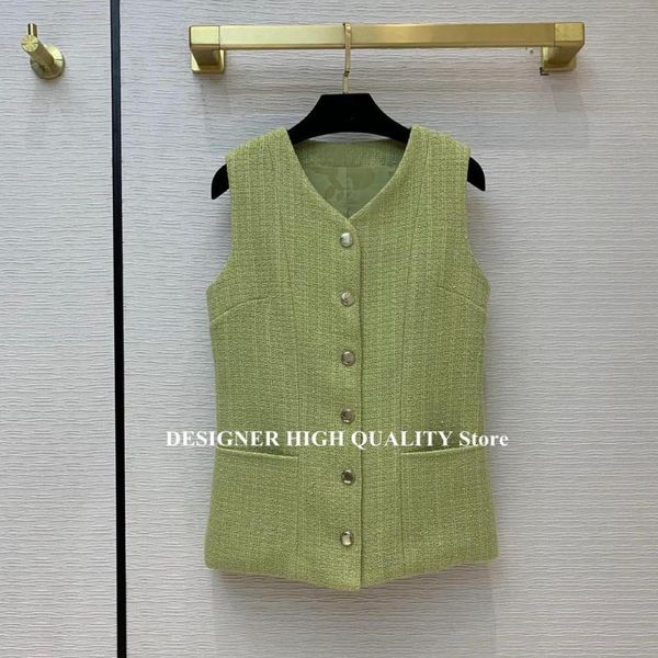 women's vests high-end 100% wool tweed vest jacket women v-neck sleeveless single breasted chain silk liner retro sweet coat designer t, Black;white
women's vests high-end 100% wool tweed vest jacket women v-neck sleeveless single breasted chain silk liner retro sweet coat designer t, Black;white