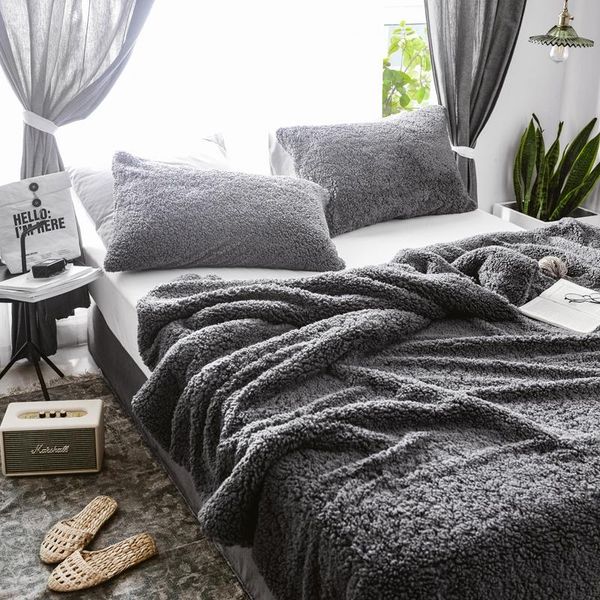 bedding sets winter thicken flannel duvet cover+2 pillowcase 3 pcs soft throw comfotable warm lamb cashmere artificial
bedding sets winter thicken flannel duvet cover+2 pillowcase 3 pcs soft throw comfotable warm lamb cashmere artificial