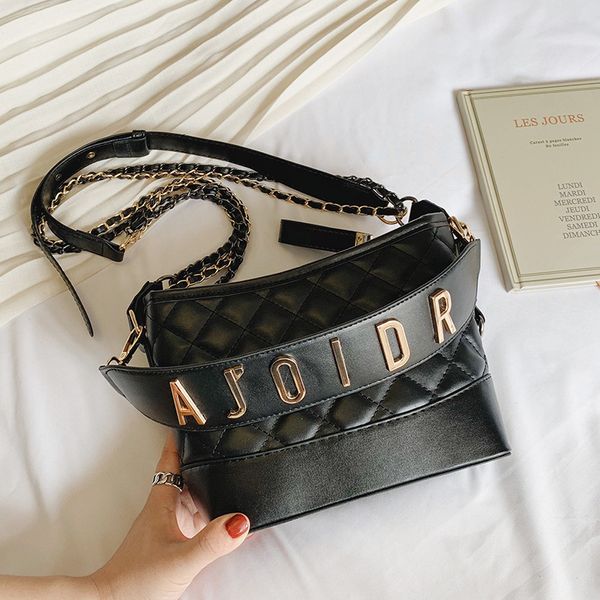 bag 2021 women's single shoulder checkered letter messenger large capacity chain contrast color trend s
bag 2021 women's single shoulder checkered letter messenger large capacity chain contrast color trend s