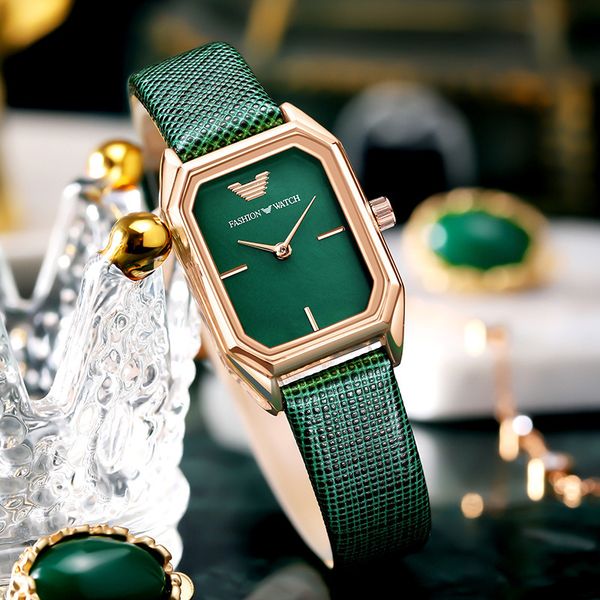 watch yaponi women's small green simple light luxury leisure fashion straight hair, Slivery;brown
watch yaponi women's small green simple light luxury leisure fashion straight hair, Slivery;brown