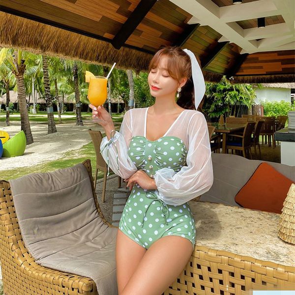 swimsuit woman knitted trikini piece retro-onepiece long-sleeve female breasts striped polyester, White;black
swimsuit woman knitted trikini piece retro-onepiece long-sleeve female breasts striped polyester, White;black
