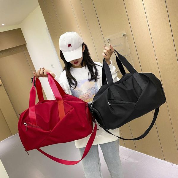 fashion fitness travel bag for women 2021 summer nylon waterproof yoga gym sport bags large capacity crossbody handbag sac duffel
fashion fitness travel bag for women 2021 summer nylon waterproof yoga gym sport bags large capacity crossbody handbag sac duffel