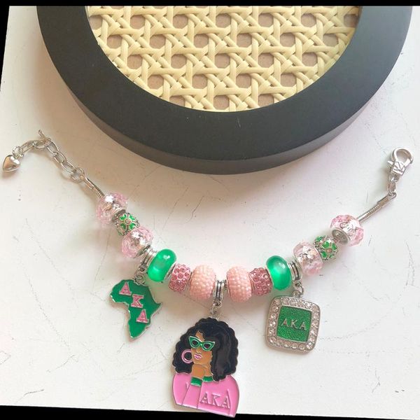 charm bracelets hand made greek letter sorority pink green map pretty girl logo pendant bracelet jewelry sellers 2021, Golden;silver
charm bracelets hand made greek letter sorority pink green map pretty girl logo pendant bracelet jewelry sellers 2021, Golden;silver