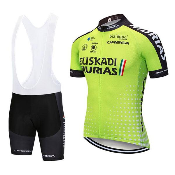 cycling team jersey bike shorts set quick dry mens bicycle clothes pro fashion sports breathable racing sets, Black;blue
cycling team jersey bike shorts set quick dry mens bicycle clothes pro fashion sports breathable racing sets, Black;blue