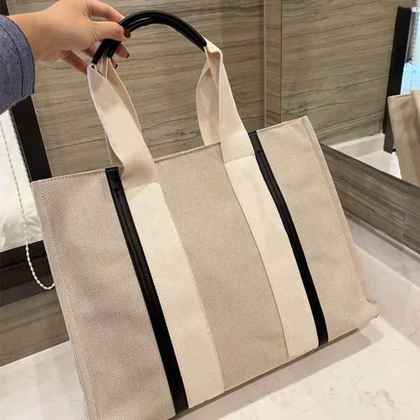 womens woody tote 2021 men totes bag medium handbag designer handbags luxurys designers bags shoulder bags crossbody bag purses
womens woody tote 2021 men totes bag medium handbag designer handbags luxurys designers bags shoulder bags crossbody bag purses