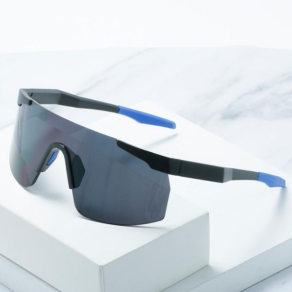 sunglasses outdoor sport driving oversize one piece lens men personality shades, White;black
sunglasses outdoor sport driving oversize one piece lens men personality shades, White;black