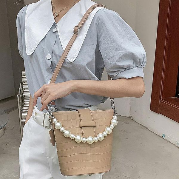 evening bags fashion bucket shoulder bag women's leather crossbody purse brand designer casual all-match handbags phone pack
evening bags fashion bucket shoulder bag women's leather crossbody purse brand designer casual all-match handbags phone pack