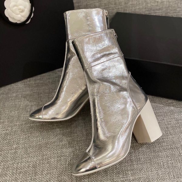 brand high-heeled women's shoes, luxury comfortable designer leather outsole, fashionable ladies ankle boots, Red;white
brand high-heeled women's shoes, luxury comfortable designer leather outsole, fashionable ladies ankle boots, Red;white