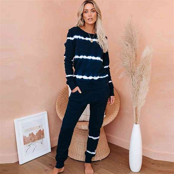 stripe tie dye pajamas two pieces sets women casual long sleeve loose elastic waist pockets trousers ladies home suits 210522, White
stripe tie dye pajamas two pieces sets women casual long sleeve loose elastic waist pockets trousers ladies home suits 210522, White
