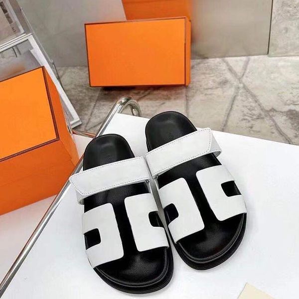2021 4-color leather slippers early spring of check pattern platform sandals, women's shoes, letters flip flopare available in 35 - 40c, Black
2021 4-color leather slippers early spring of check pattern platform sandals, women's shoes, letters flip flopare available in 35 - 40c, Black