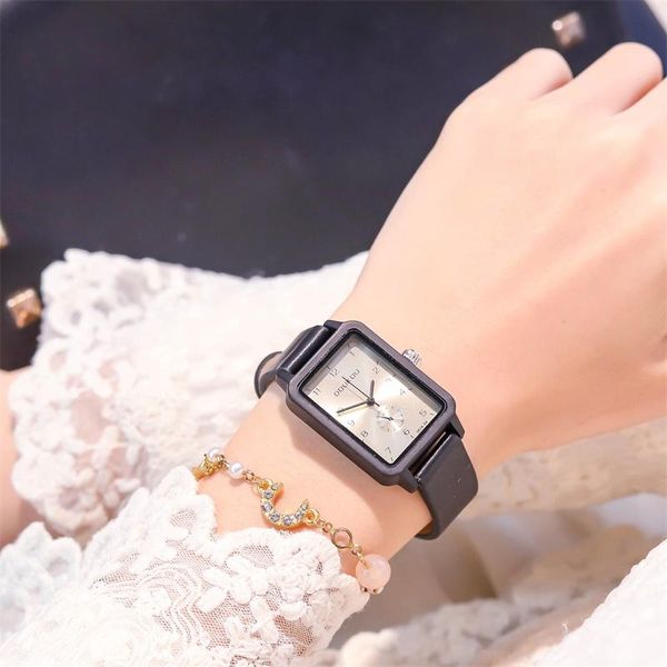wristwatches simple women fashion black watches vintage leather female quartz watch retro style rectangle ladies montre femme, Slivery;brown
wristwatches simple women fashion black watches vintage leather female quartz watch retro style rectangle ladies montre femme, Slivery;brown