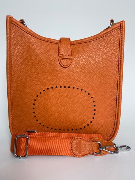 handbags purse cross body bag leather plain lichi pattern fashion h letter width belt lady classic single shoulder bags
handbags purse cross body bag leather plain lichi pattern fashion h letter width belt lady classic single shoulder bags