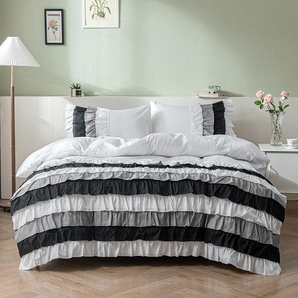 bedding sets luxury princess set elegant multi-layer ruffle duvet cover pillowcases wedding decor bed clothes king size
bedding sets luxury princess set elegant multi-layer ruffle duvet cover pillowcases wedding decor bed clothes king size