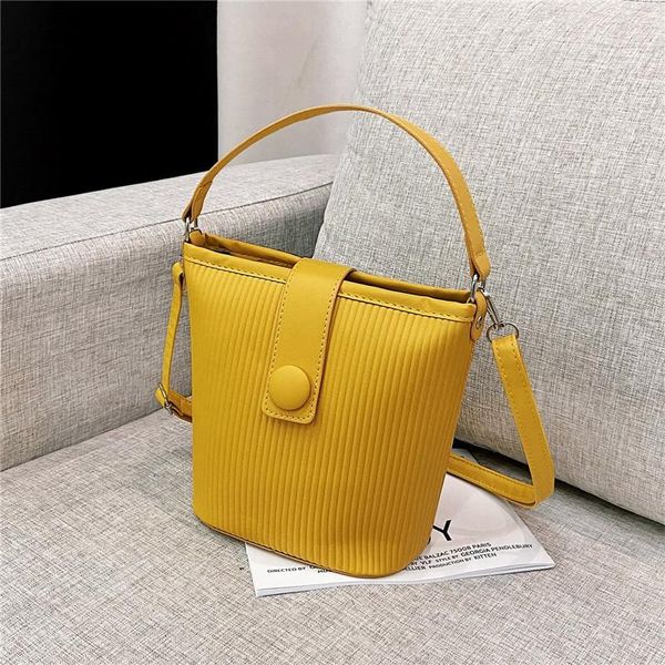 evening bags qiaosansan handbags designer autumn and wnter women's single shoulder bag trendy high-quality leather bucket stripes
evening bags qiaosansan handbags designer autumn and wnter women's single shoulder bag trendy high-quality leather bucket stripes