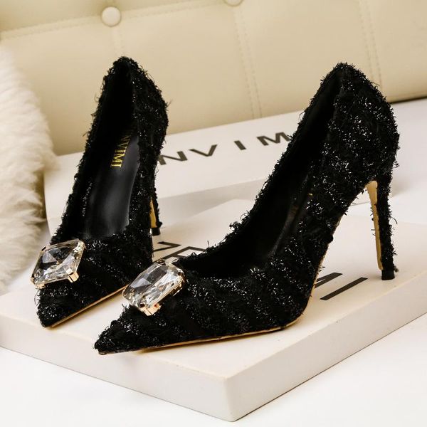 dress shoes women high heels office pumps luxury crystal bride wedding black stiletto pointed toe ladies party chaussure
dress shoes women high heels office pumps luxury crystal bride wedding black stiletto pointed toe ladies party chaussure