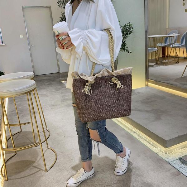 fashion outdoor leisure breathable retro travel bag mobile phone large capacity straw woven shoulder evening bags
fashion outdoor leisure breathable retro travel bag mobile phone large capacity straw woven shoulder evening bags