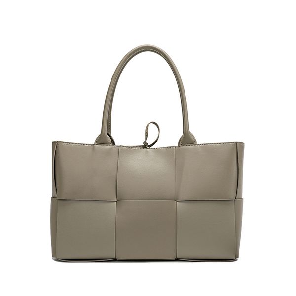 newarrivals designer classic arco tote womens baguette totes bag plaited cow leather crossbody handbags weave with opp bags 22cm/35cm 061703, Red;black
newarrivals designer classic arco tote womens baguette totes bag plaited cow leather crossbody handbags weave with opp bags 22cm/35cm 061703, Red;black
