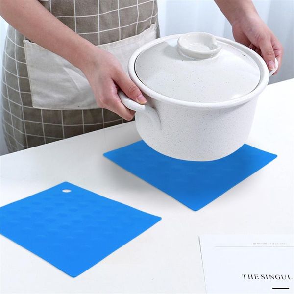 mats & pads square insulation pad silicone non-slip mat bowl table placemat soft odorless easy to clean kitchen tool
mats & pads square insulation pad silicone non-slip mat bowl table placemat soft odorless easy to clean kitchen tool