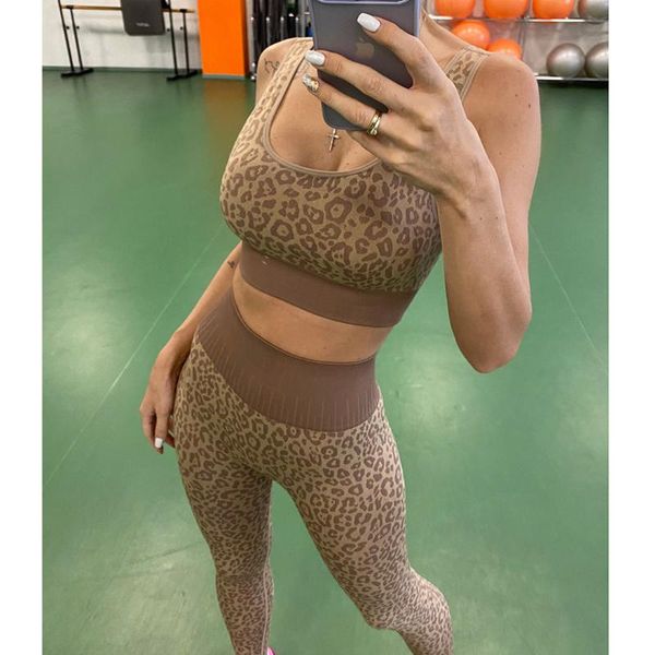 yoga outfit women fashion leopard printed 2 pcs set gym shockproof sports bras leggings work out training suit sportwear a017k
yoga outfit women fashion leopard printed 2 pcs set gym shockproof sports bras leggings work out training suit sportwear a017k