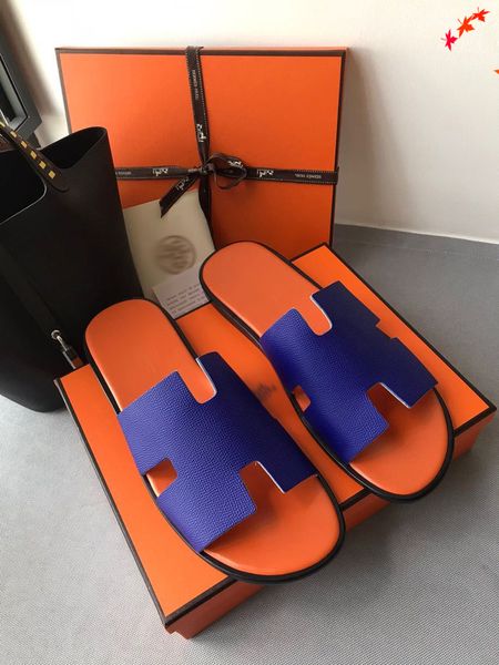 2021 slipper designer slide summer sandals fashion men beach indoor flat flip flops leather luxurys shoes mens slippers with box size 39-45, Black
2021 slipper designer slide summer sandals fashion men beach indoor flat flip flops leather luxurys shoes mens slippers with box size 39-45, Black