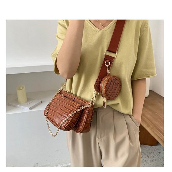 vintage crocodile women shoulder bags designer chains handbags luxury wide strap crossbody messenger bag lady purses 3 pic
vintage crocodile women shoulder bags designer chains handbags luxury wide strap crossbody messenger bag lady purses 3 pic