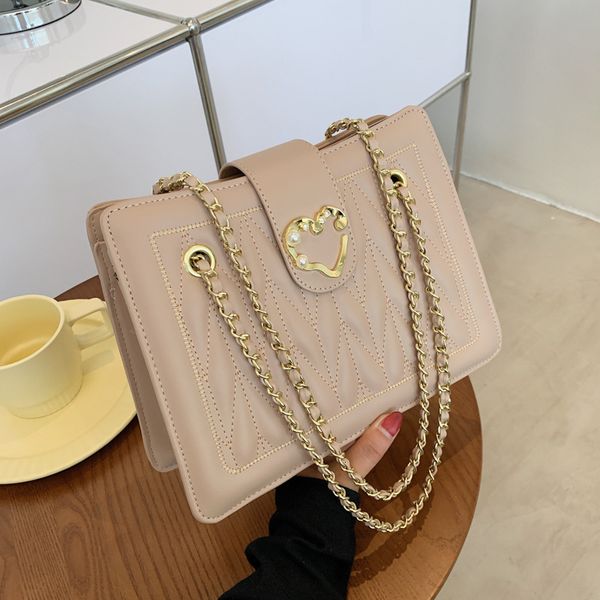 net red design bag women's summer 2021 fashion messenger single shoulder armpit small square is purely s
net red design bag women's summer 2021 fashion messenger single shoulder armpit small square is purely s