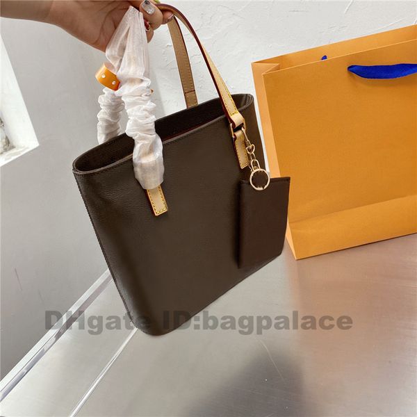 handbag designer handbags women luxurys designers bags 2021 deauville tote zhouzhoubao123 crossbody bag black 21*20cm clutch po
handbag designer handbags women luxurys designers bags 2021 deauville tote zhouzhoubao123 crossbody bag black 21*20cm clutch po