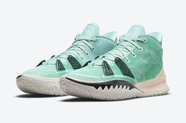 kyrie 7 copa gs 1 world i people kids basketball shoe dark smoke grey rattan bright yellow men women sports shoes with box size us4-us12
kyrie 7 copa gs 1 world i people kids basketball shoe dark smoke grey rattan bright yellow men women sports shoes with box size us4-us12