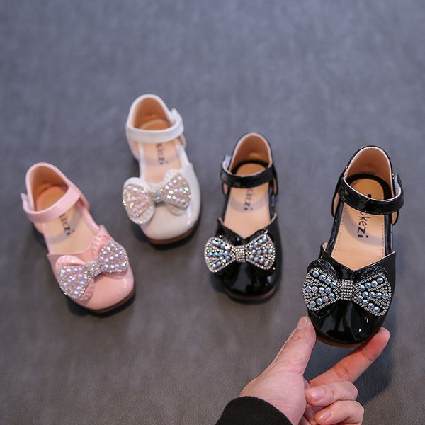 2021 girls summer sandals children bowknot girl baby sweet princess shoes non-slip soft bottom shoes, Black;red
2021 girls summer sandals children bowknot girl baby sweet princess shoes non-slip soft bottom shoes, Black;red